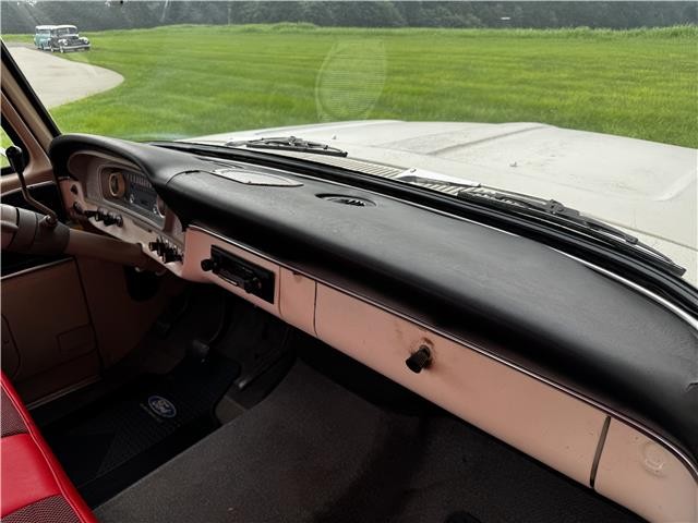 Ford-F-100-1966-17