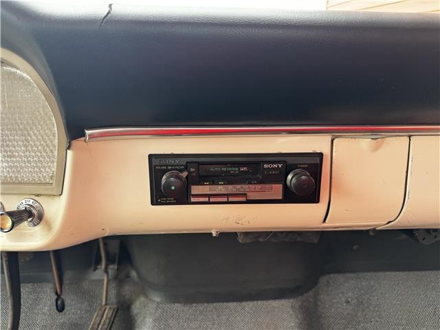 Ford-F-100-1966-22