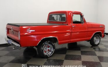 Ford-F-100-1967-Pickup-Truck-11