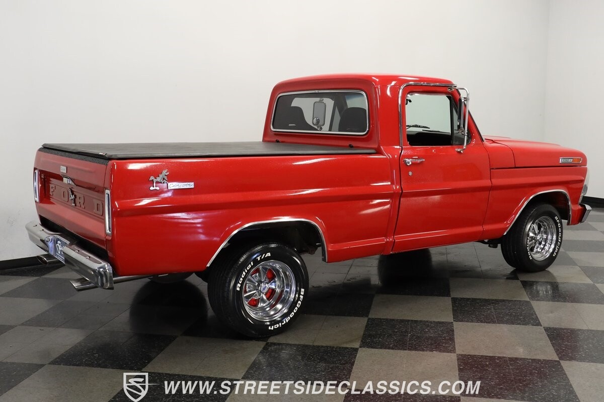 Ford-F-100-1967-Pickup-Truck-11