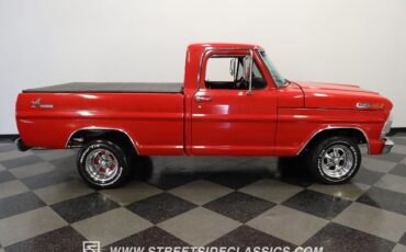 Ford-F-100-1967-Pickup-Truck-12