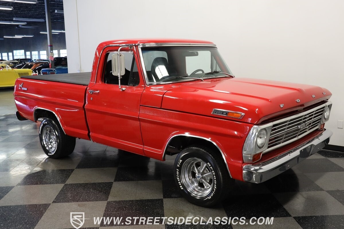 Ford-F-100-1967-Pickup-Truck-13