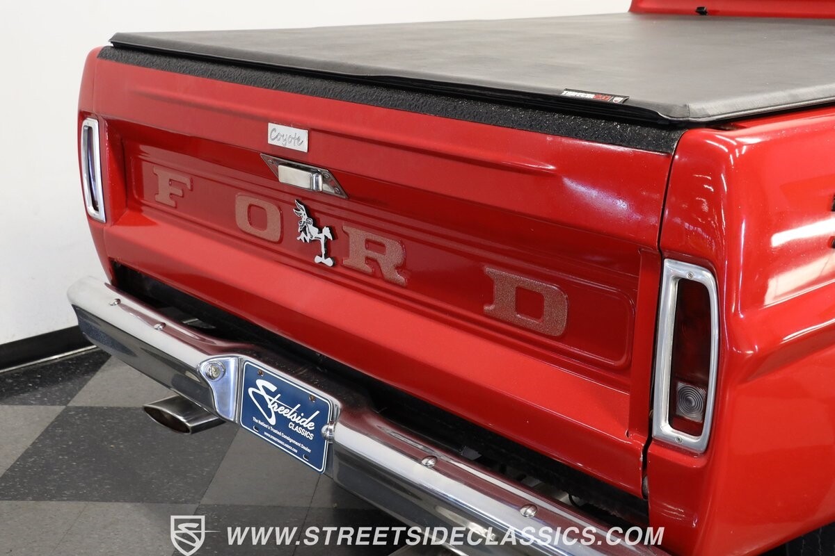 Ford-F-100-1967-Pickup-Truck-24