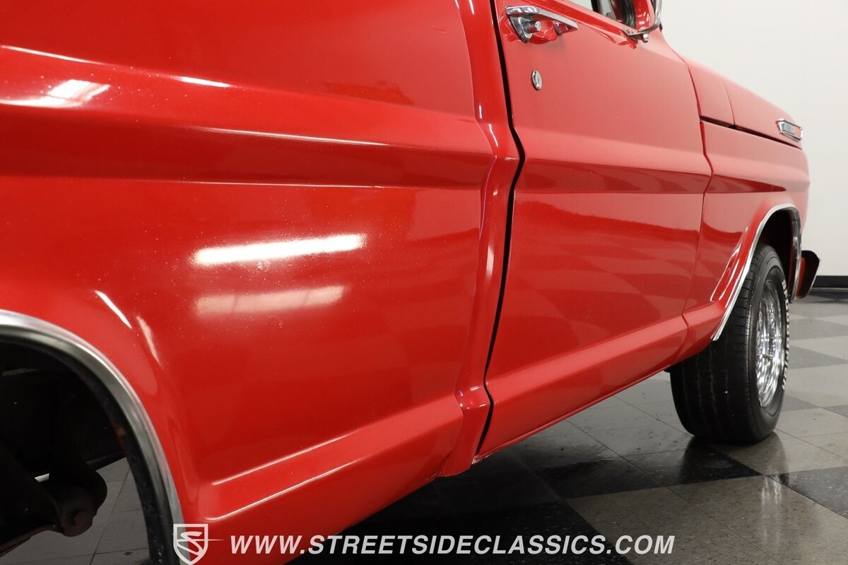 Ford-F-100-1967-Pickup-Truck-26
