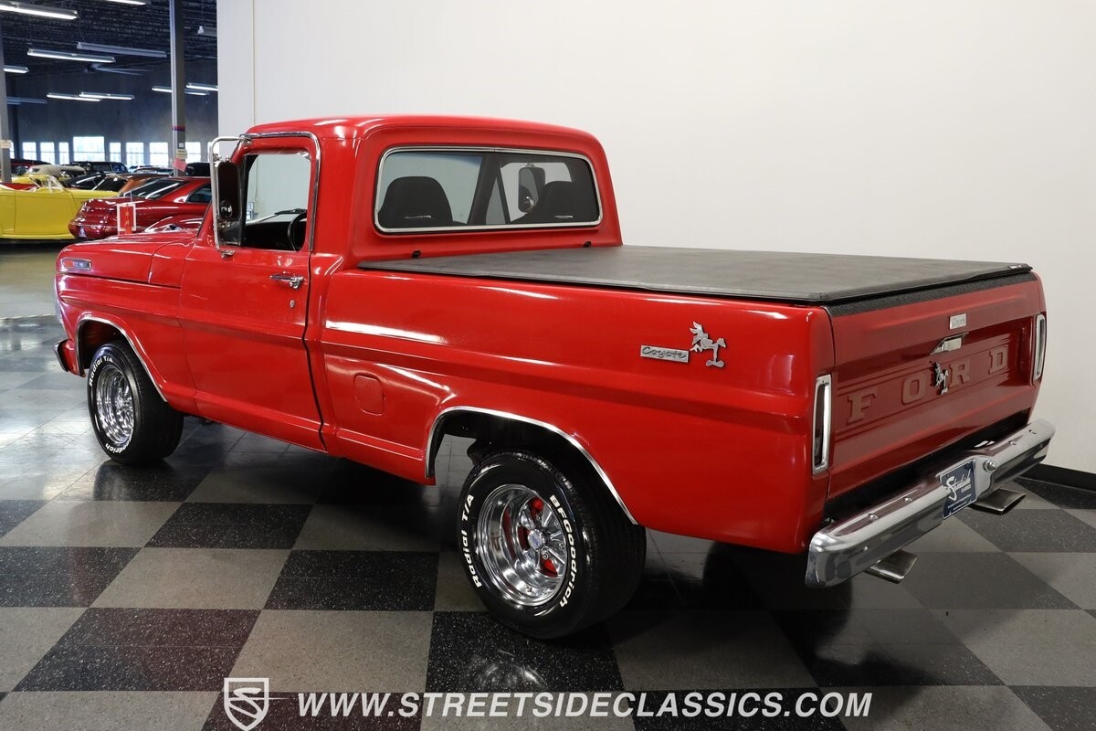 Ford-F-100-1967-Pickup-Truck-6