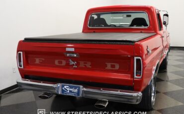 Ford-F-100-1967-Pickup-Truck-9