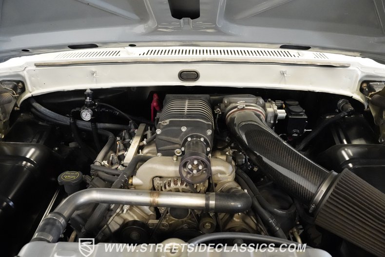 Ford-F-100-1968-Avalanche-Grey-Black-1
