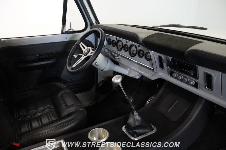 Ford-F-100-1968-Avalanche-Grey-Black-49
