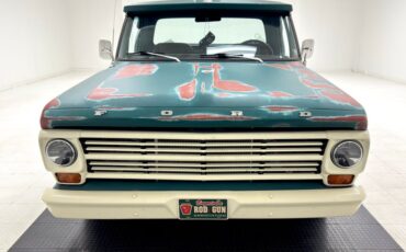 Ford-F-100-1968-Caribbean-Turquoise-Black-12