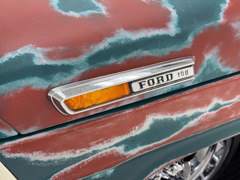 Ford-F-100-1968-Caribbean-Turquoise-Black-14