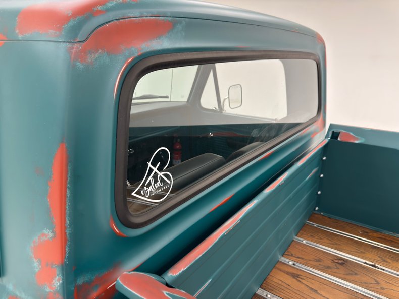 Ford-F-100-1968-Caribbean-Turquoise-Black-18
