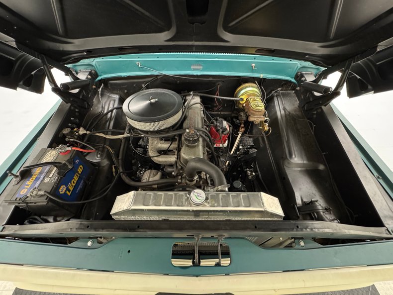 Ford-F-100-1968-Caribbean-Turquoise-Black-24