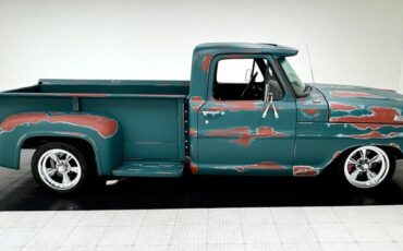 Ford-F-100-1968-Caribbean-Turquoise-Black-4