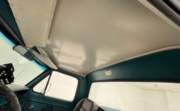 Ford-F-100-1968-Caribbean-Turquoise-Black-42
