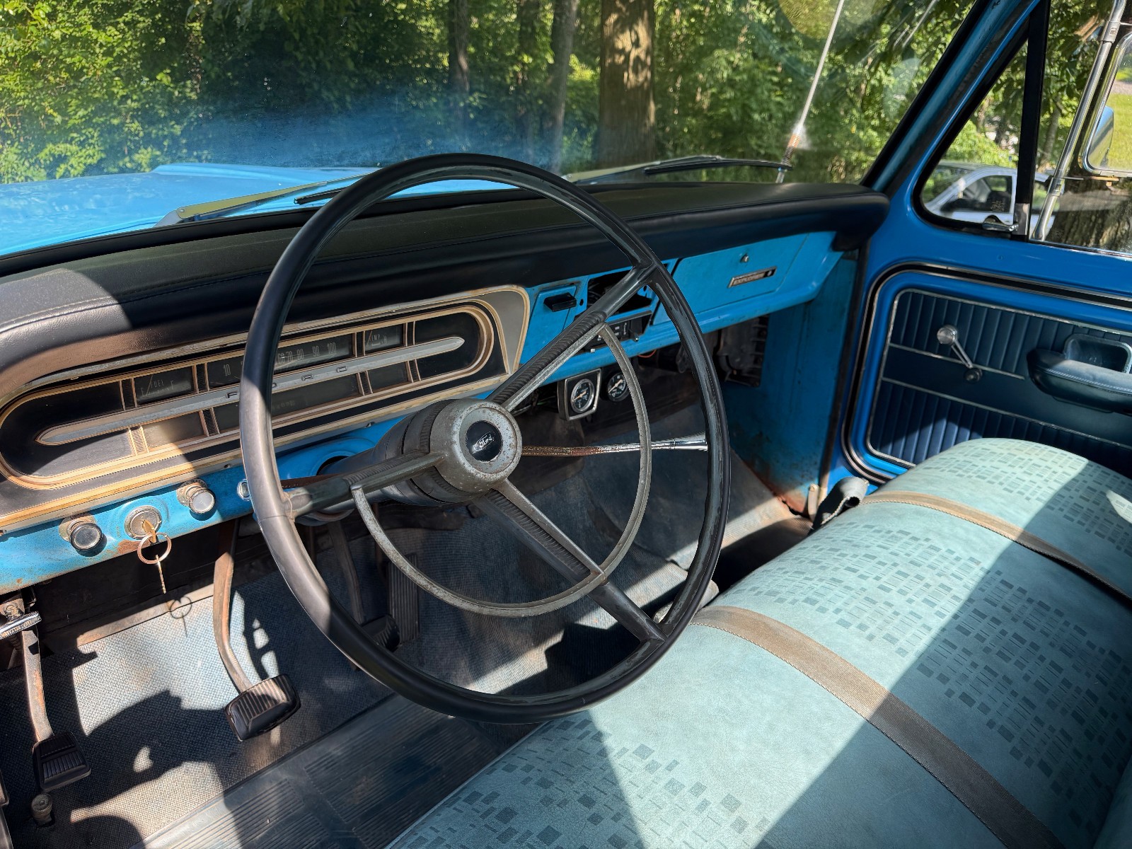 Ford-F-100-1970-Regular-Cab-13