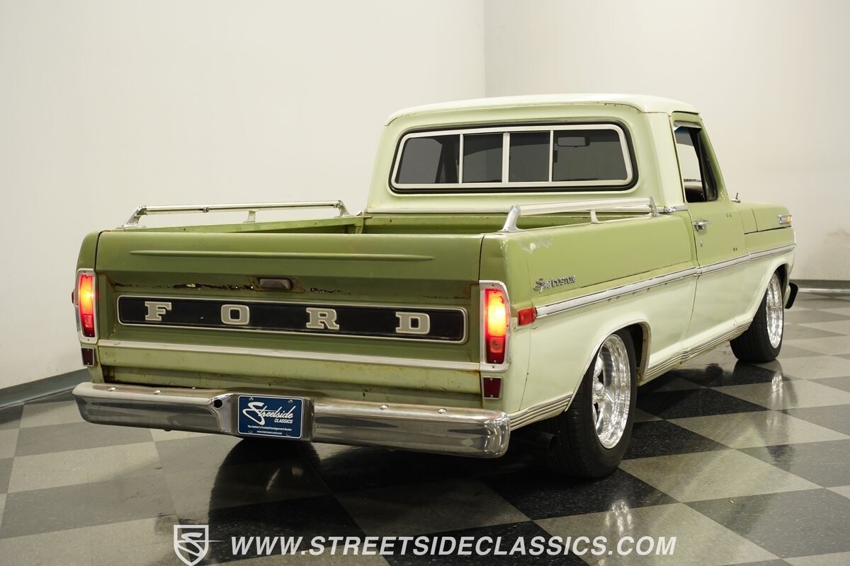 Ford-F-100-1971-Pickup-Truck-11