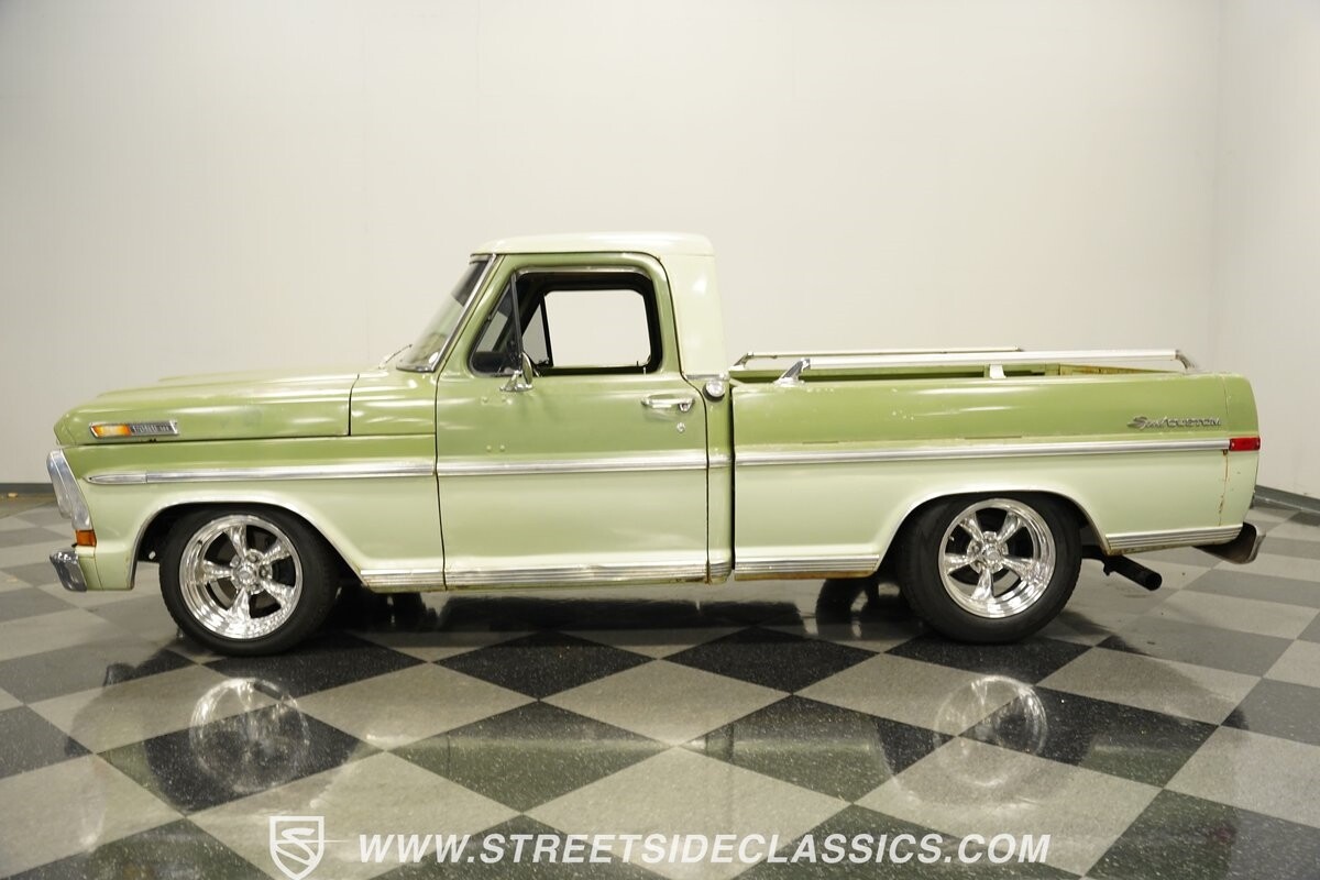 Ford-F-100-1971-Pickup-Truck-2