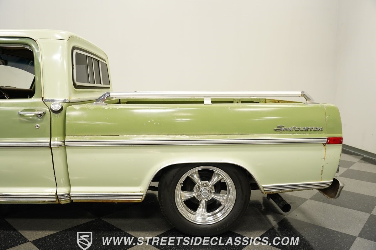 Ford-F-100-1971-Pickup-Truck-23
