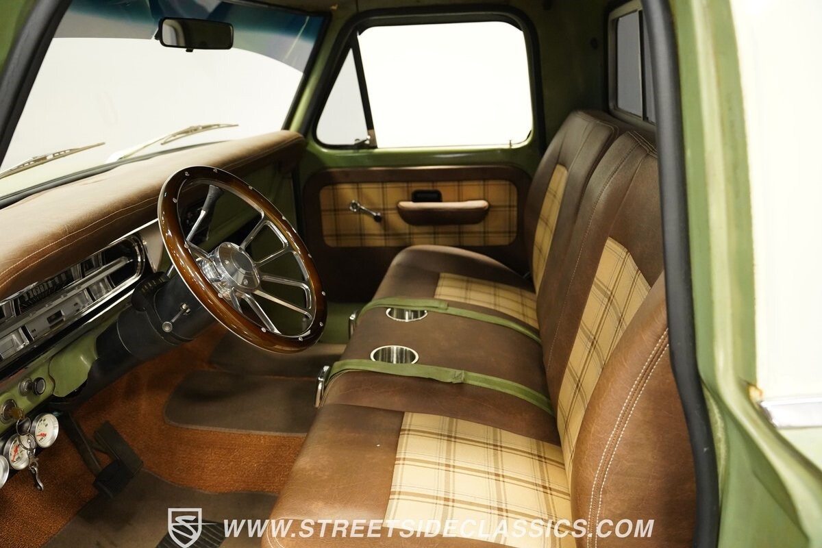 Ford-F-100-1971-Pickup-Truck-36
