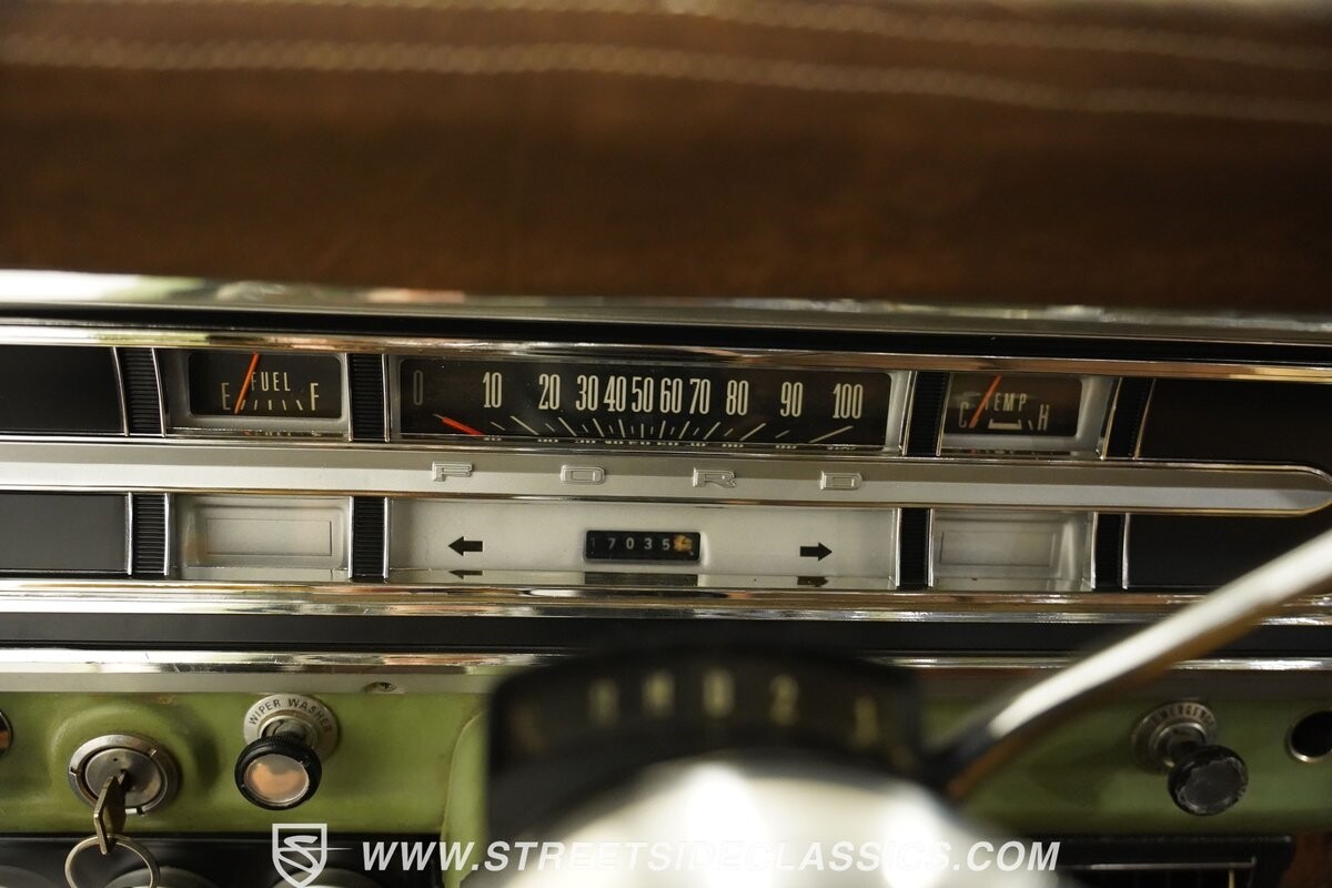 Ford-F-100-1971-Pickup-Truck-38