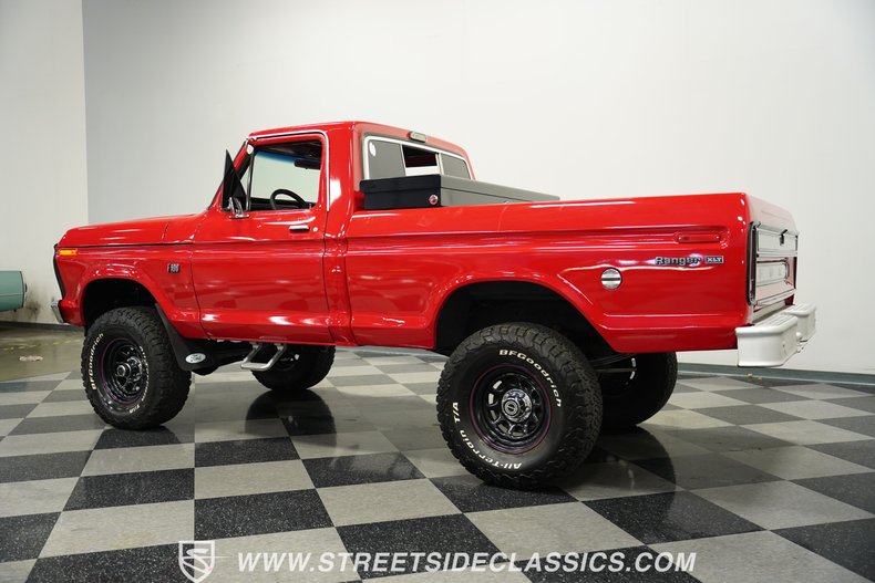 Ford-F-100-1975-Candy-Apple-Red-Red-11