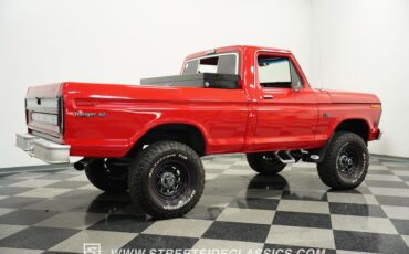 Ford-F-100-1975-Candy-Apple-Red-Red-16