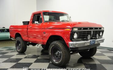 Ford-F-100-1975-Candy-Apple-Red-Red-17