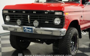 Ford-F-100-1975-Candy-Apple-Red-Red-19