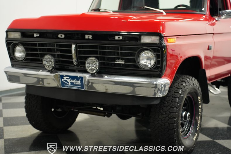 Ford-F-100-1975-Candy-Apple-Red-Red-19