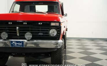 Ford-F-100-1975-Candy-Apple-Red-Red-20