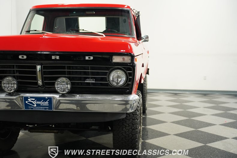 Ford-F-100-1975-Candy-Apple-Red-Red-20