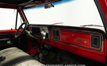 Ford-F-100-1975-Candy-Apple-Red-Red-47