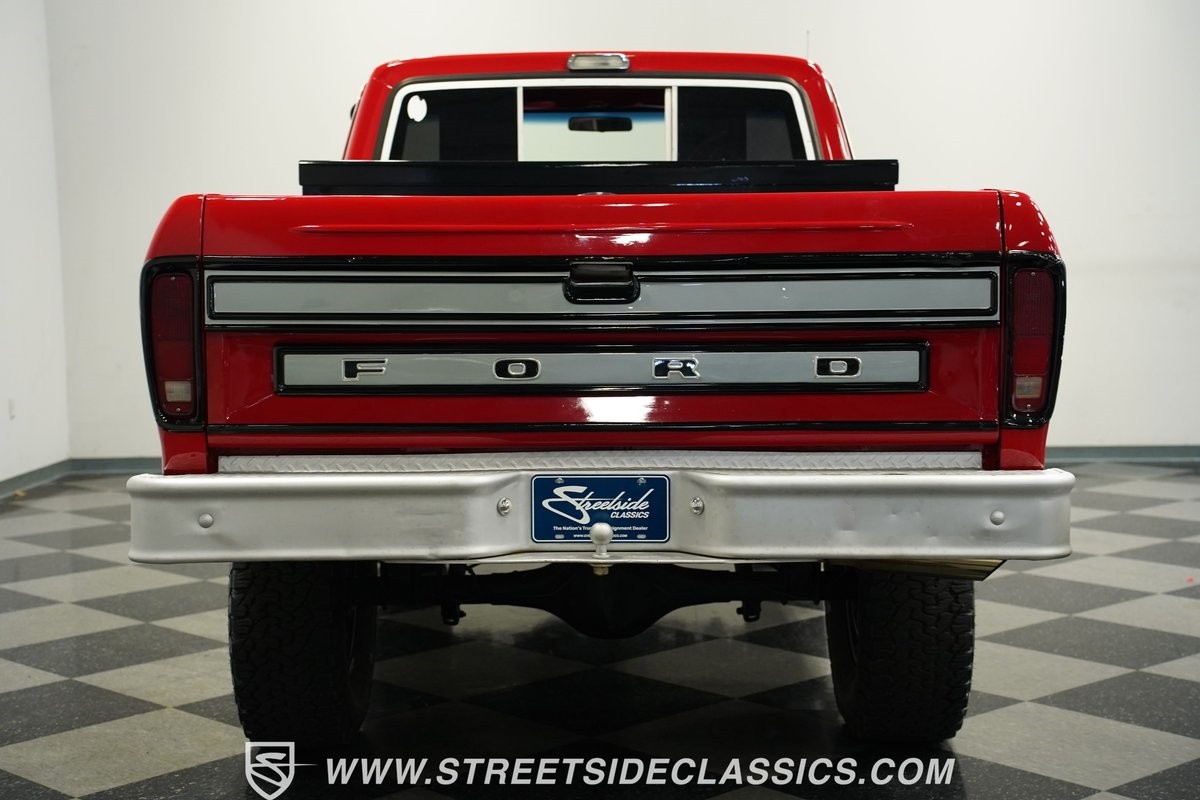 Ford-F-100-1975-Pickup-Truck-24