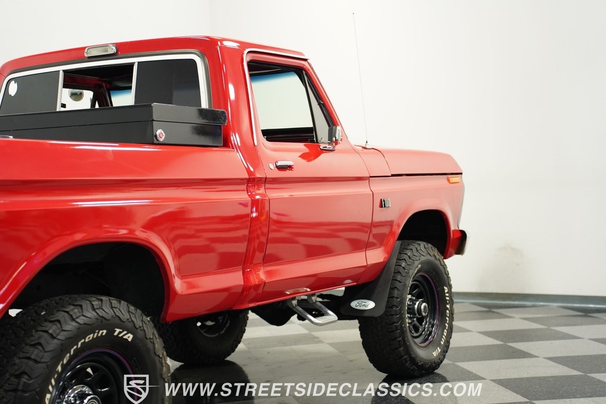Ford-F-100-1975-Pickup-Truck-27