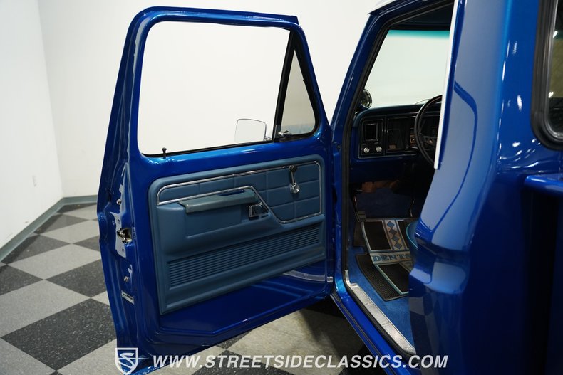 Ford-F-100-1977-Dark-Blue-Metallic-Blue-33