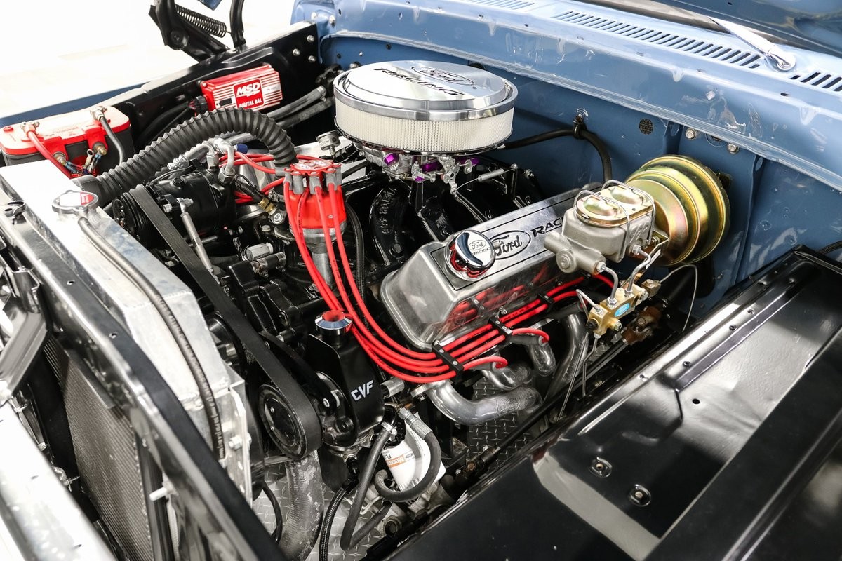 Ford-F-100-1977-Pickup-Truck-10
