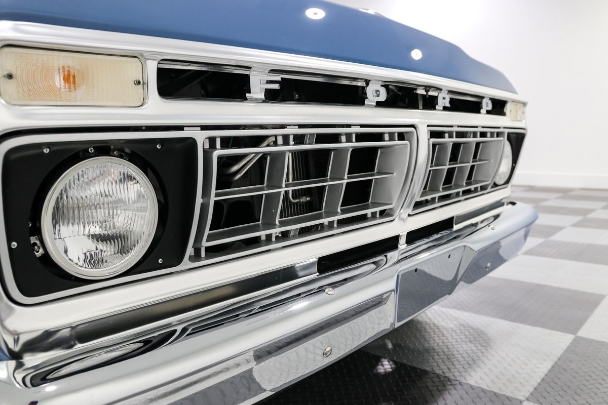 Ford-F-100-1977-Pickup-Truck-11