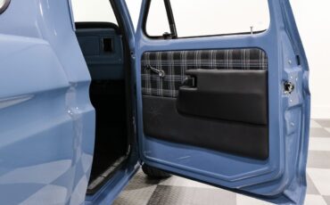Ford-F-100-1977-Pickup-Truck-15