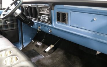 Ford-F-100-1977-Pickup-Truck-16