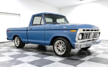 Ford-F-100-1977-Pickup-Truck