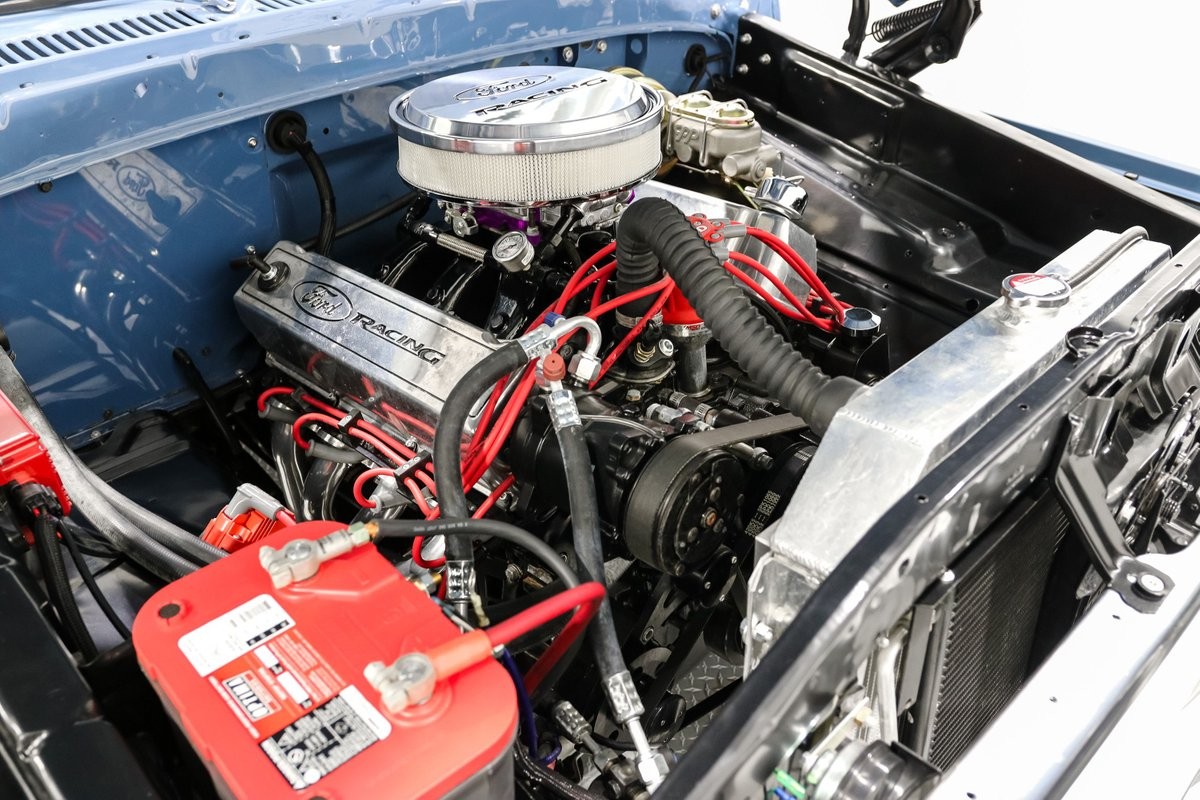 Ford-F-100-1977-Pickup-Truck-8