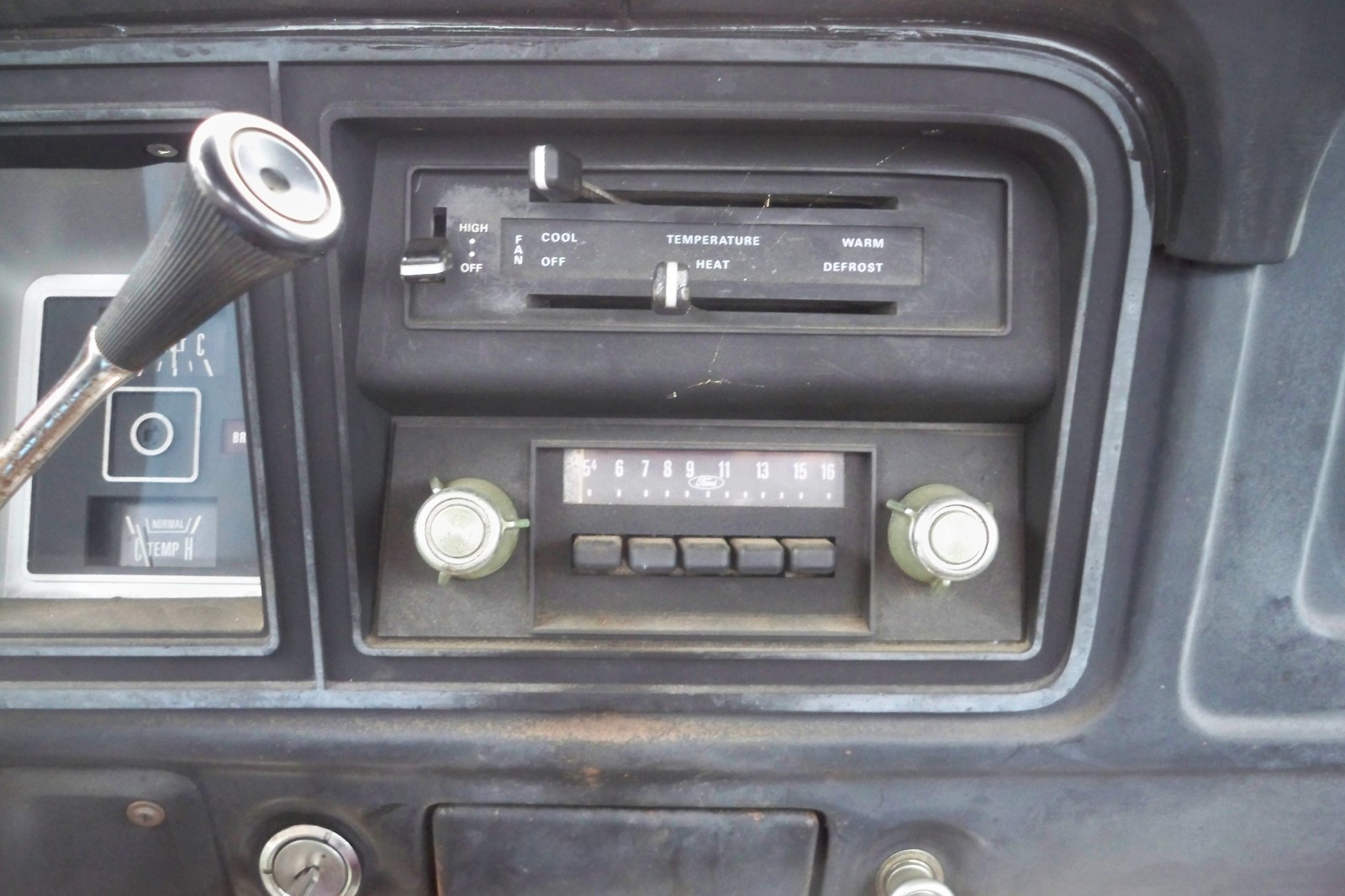 Ford-F-100-1979-Standard-Cab-Pickup-21