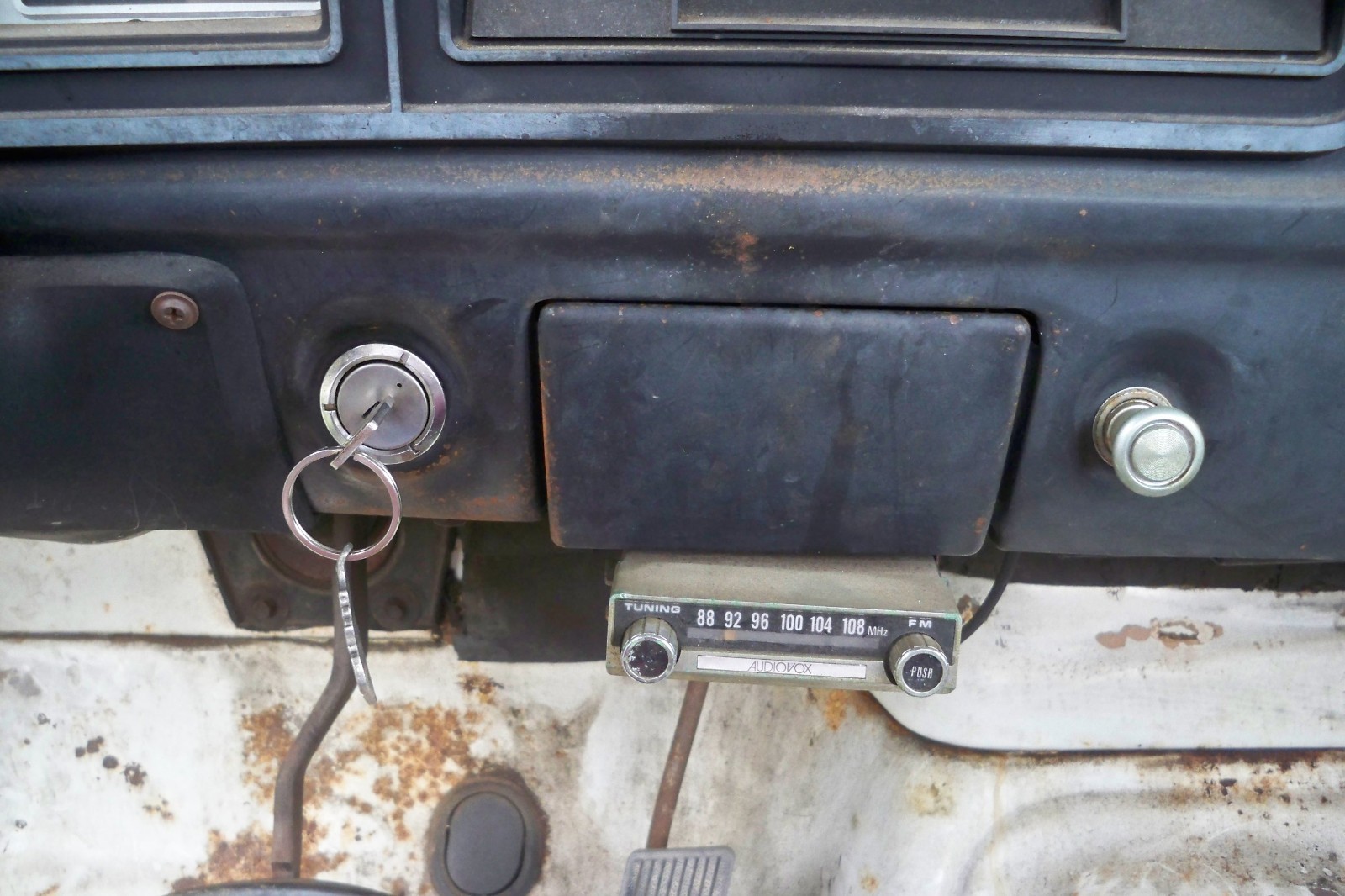 Ford-F-100-1979-Standard-Cab-Pickup-22