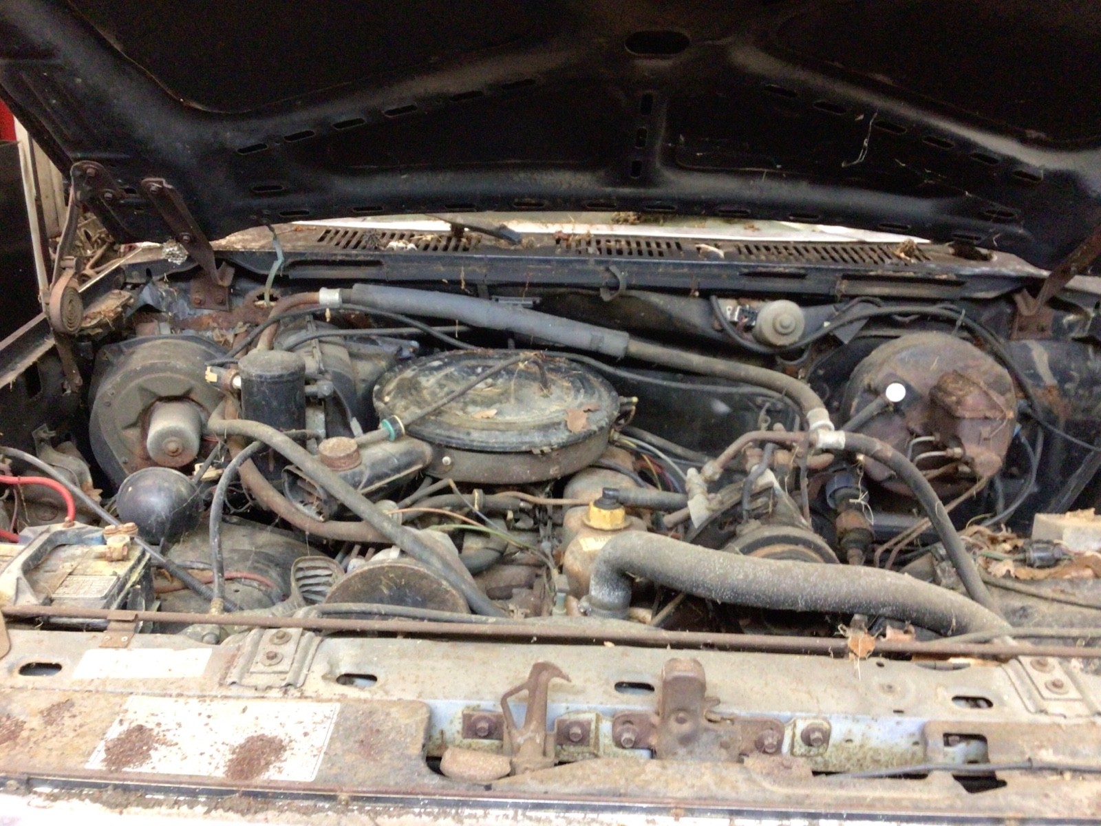 Ford-F-100-1983-10