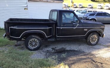 Ford-F-100-1983-3