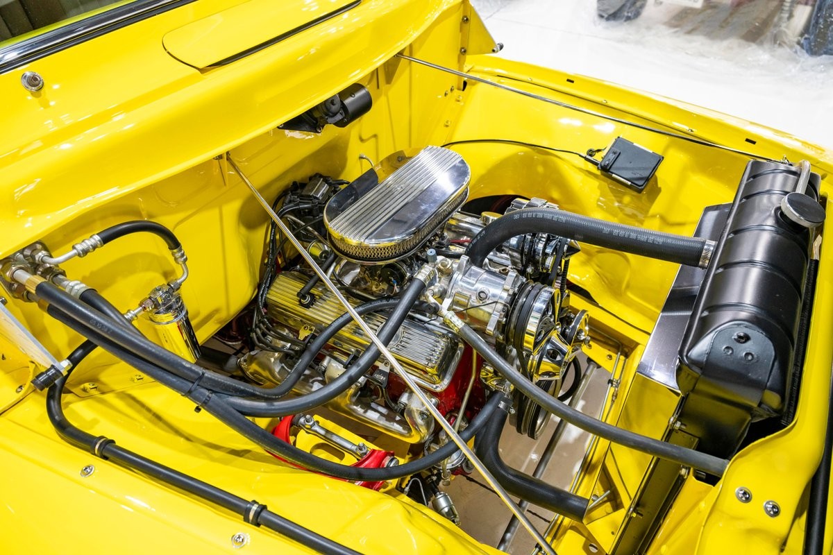 Ford-F-100-Big-Window-1956-11