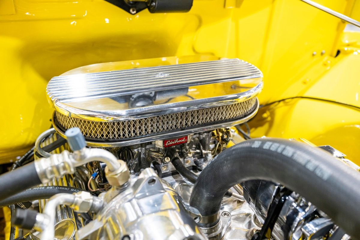 Ford-F-100-Big-Window-1956-25