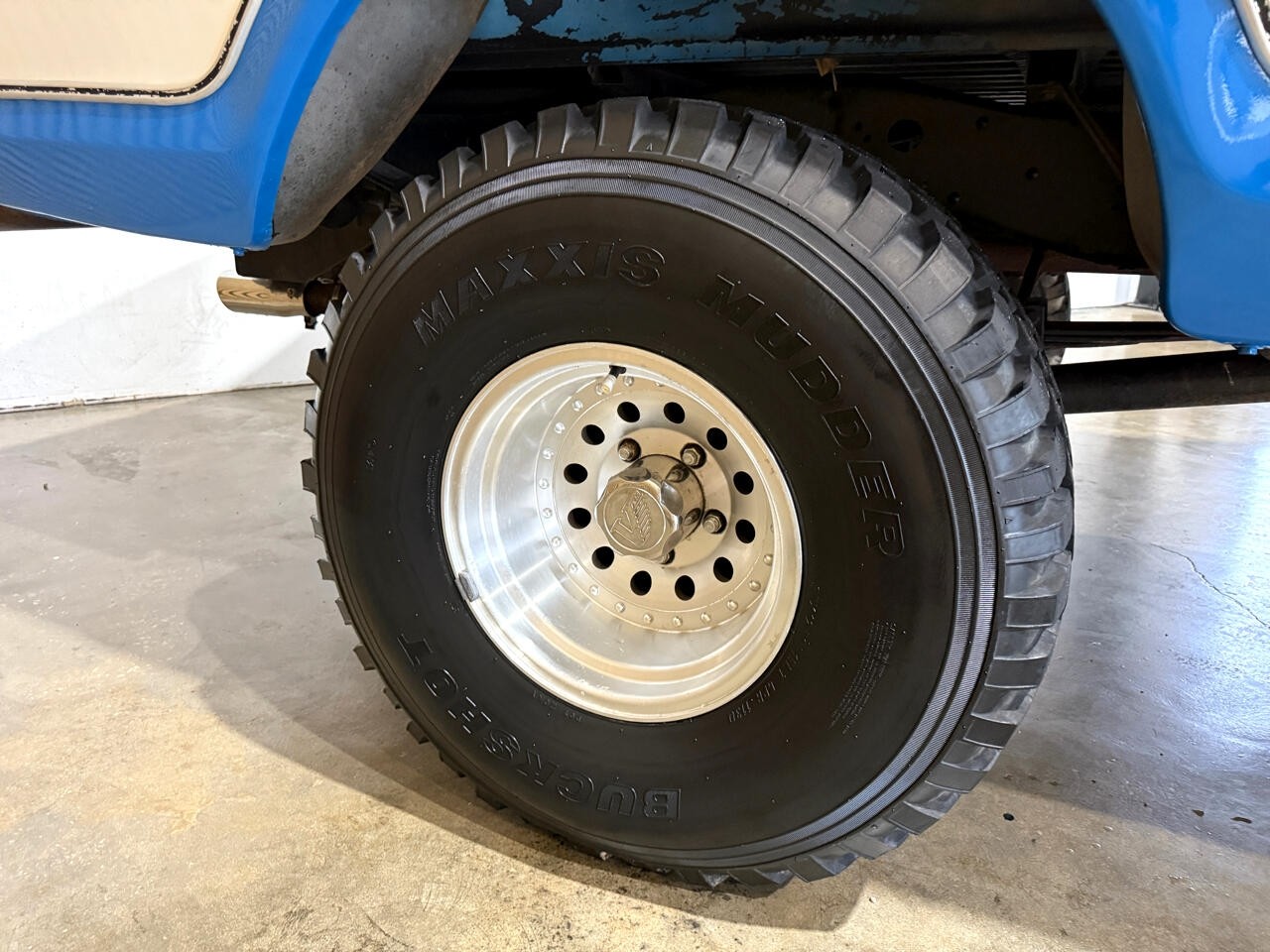 Ford-F-150-1977-Pickup-Truck-11