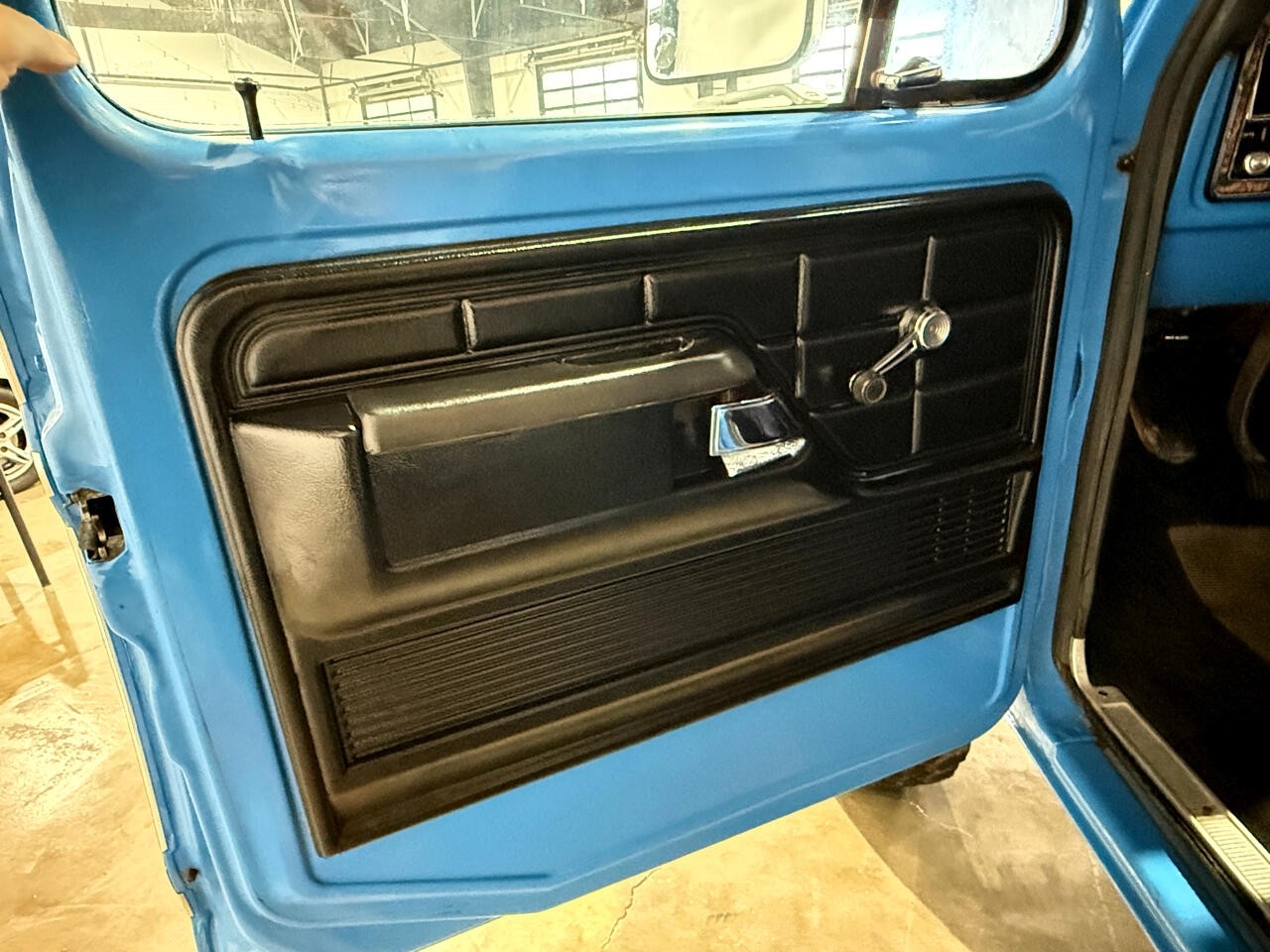 Ford-F-150-1977-Pickup-Truck-25