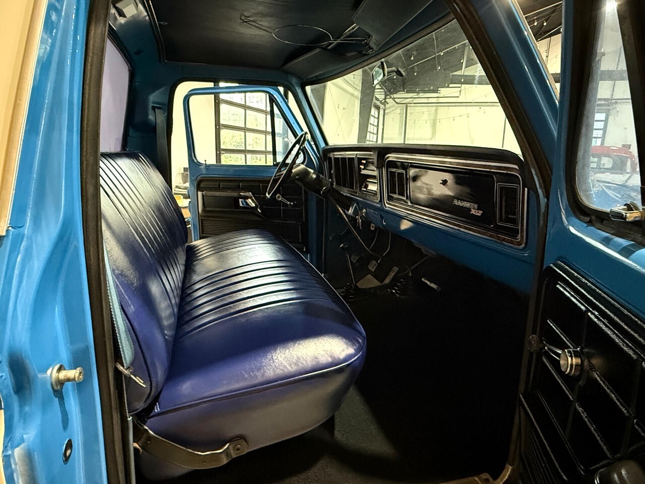 Ford-F-150-1977-Pickup-Truck-31